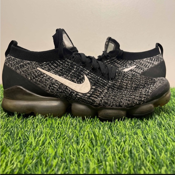 Nike Air VaporMax Flyknit 3 Oreo Black Grey - Picture 1 of 11